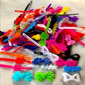 Bow hair clips